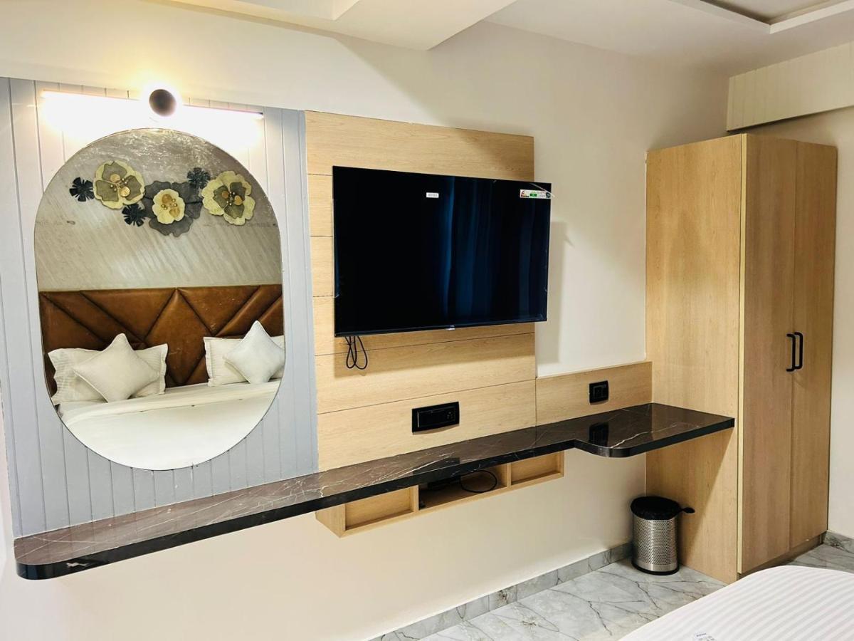 Hotel Marigold Naroda Ahmedabad Eksteriør billede