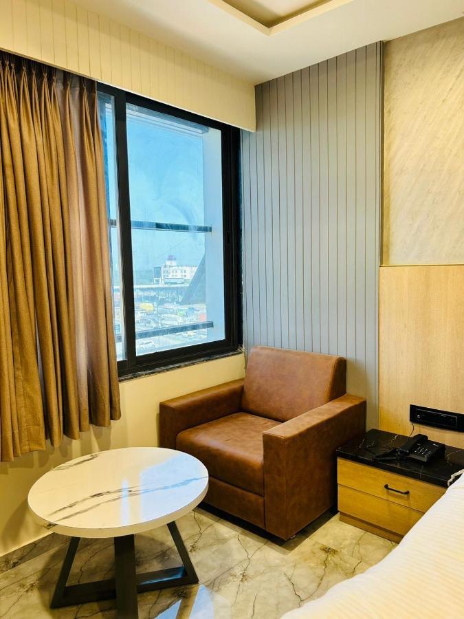 Hotel Marigold Naroda Ahmedabad Eksteriør billede